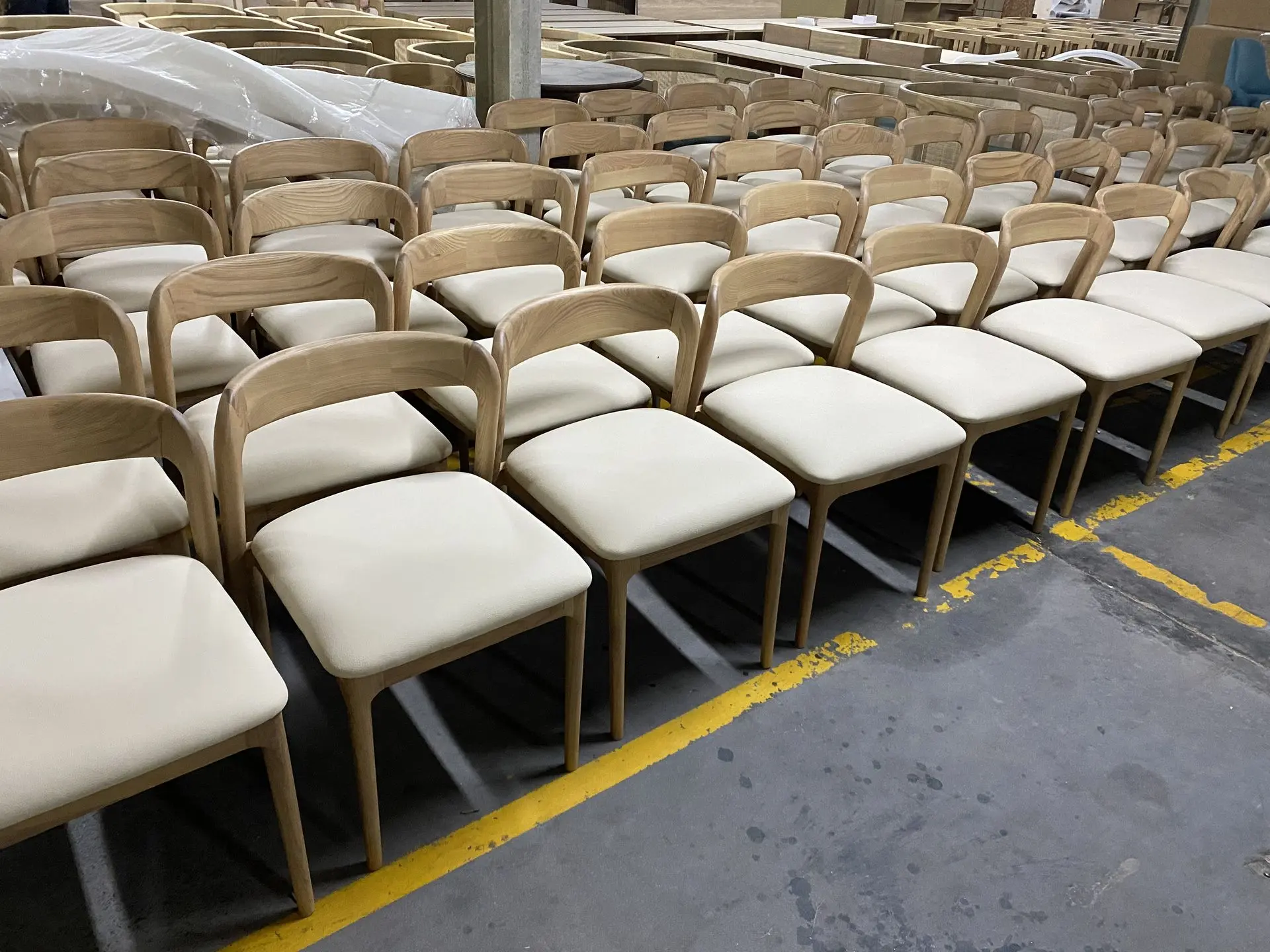 Standardized hotel chairs in bulk production for chain hotel furniture programs in China