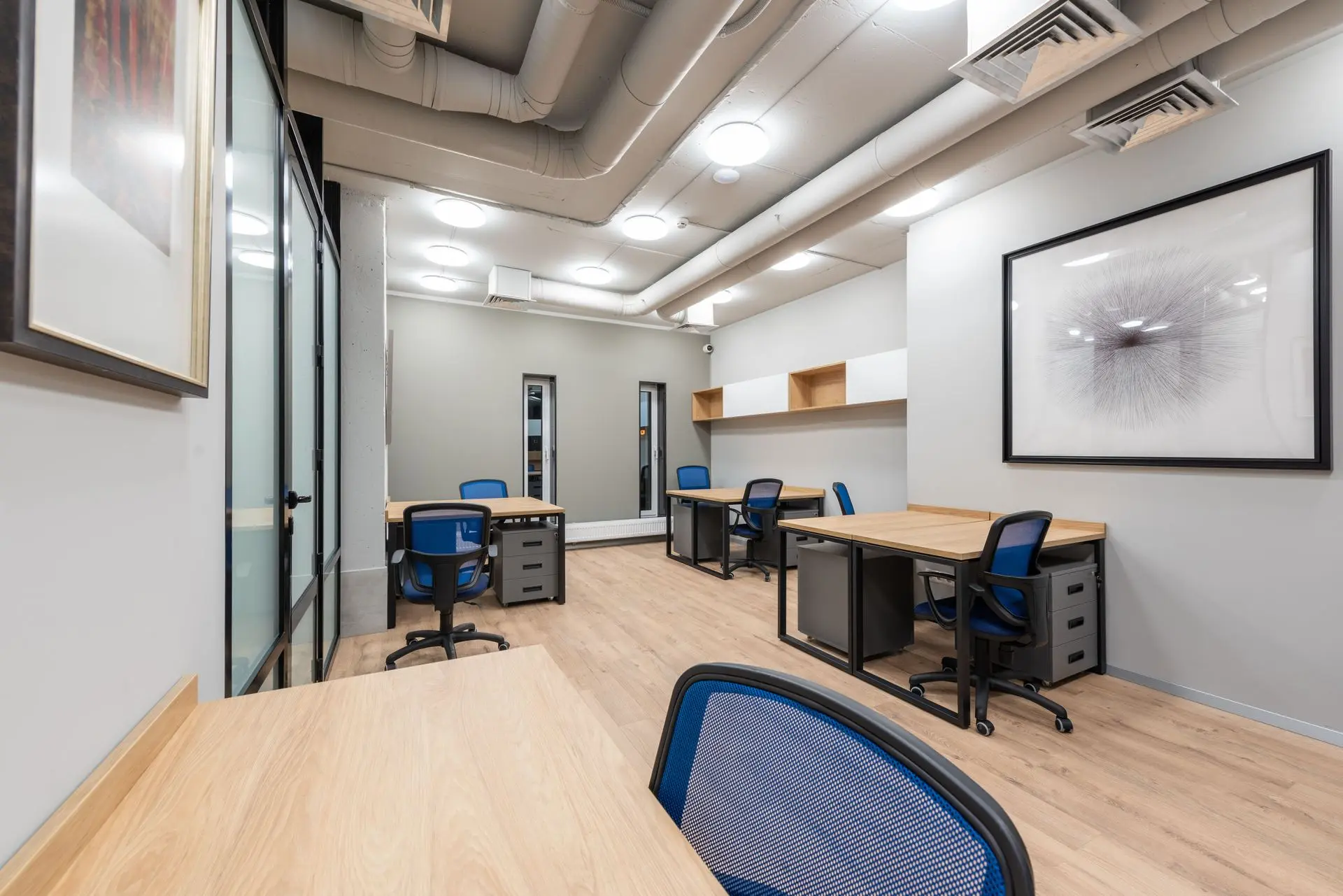 Custom Office Millwork for Corporate Fit-Out Projects Modern corporate office with custom reception and built-in millwork